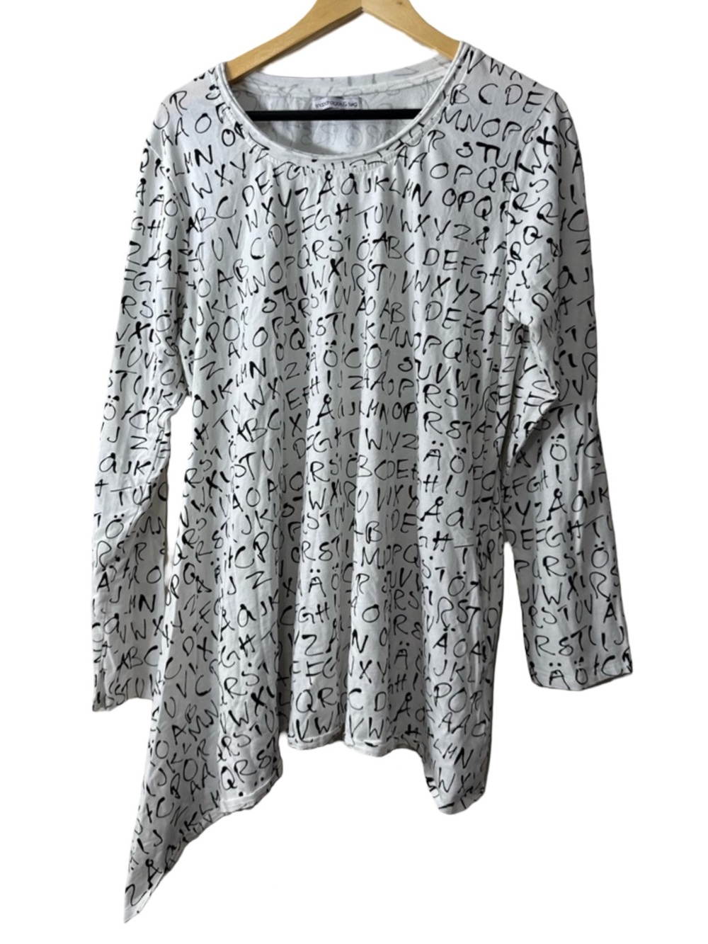 Snapdragon & Twig Alphabet Print Asymmetrical Tunic Top Large Lagenlook Tulip